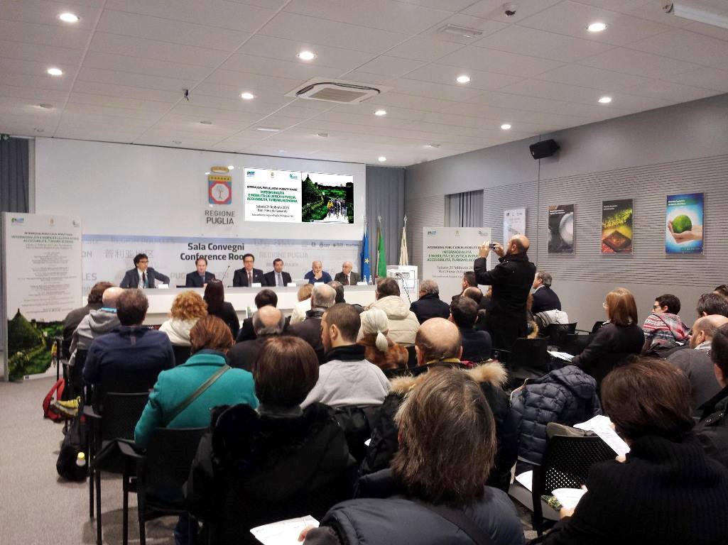Convegno Intermodalità  e mobilità ciclistica in Puglia<br>Padiglione Regione Puglia FdL Bari febbraio 2015