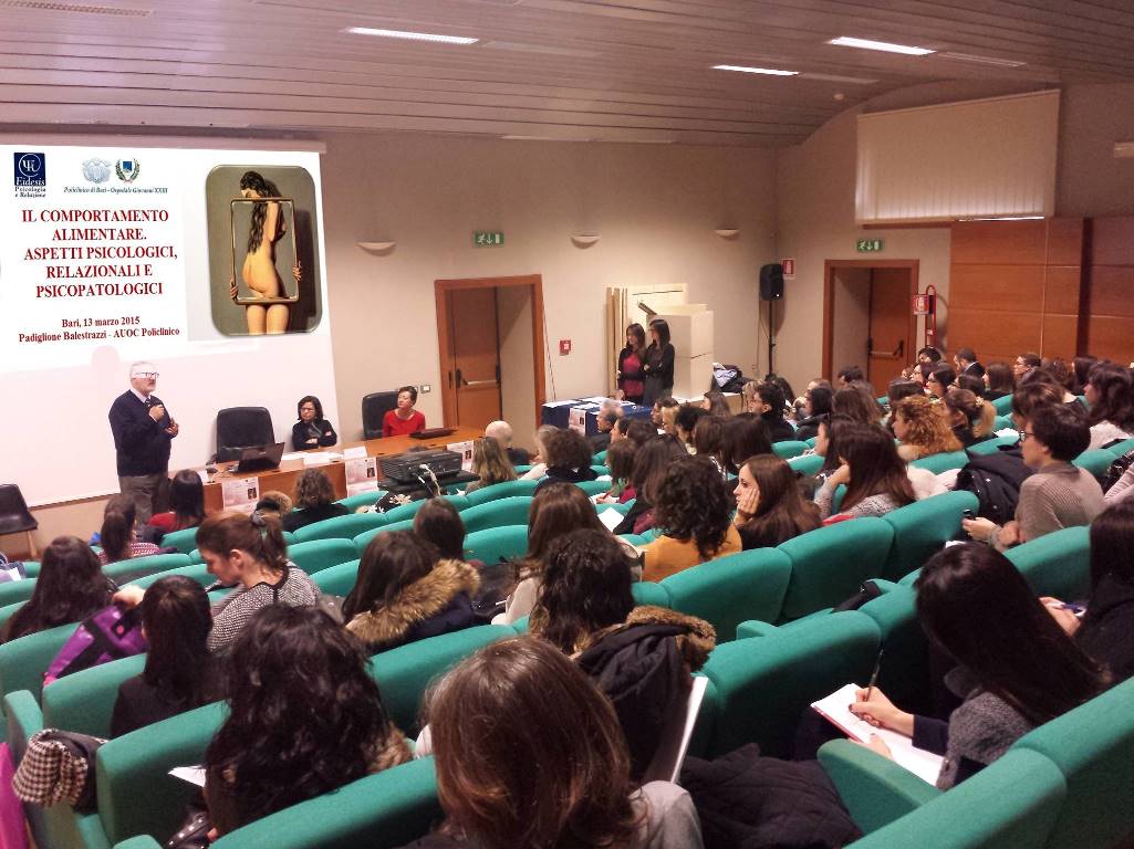 Convegno  I Disturbi alimentari<br>Aula Balestrazzi AOUC Policlinico Bari marzo 2015