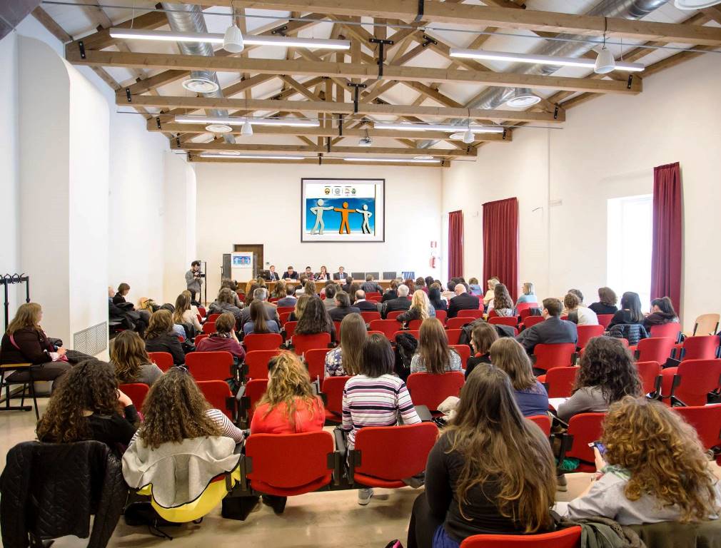 Convegno La Mediazione. Genesi, gestione e ricomposizione del conflitto<br>Aula Magna Studi umanistici Università di Foggia aprile 2015