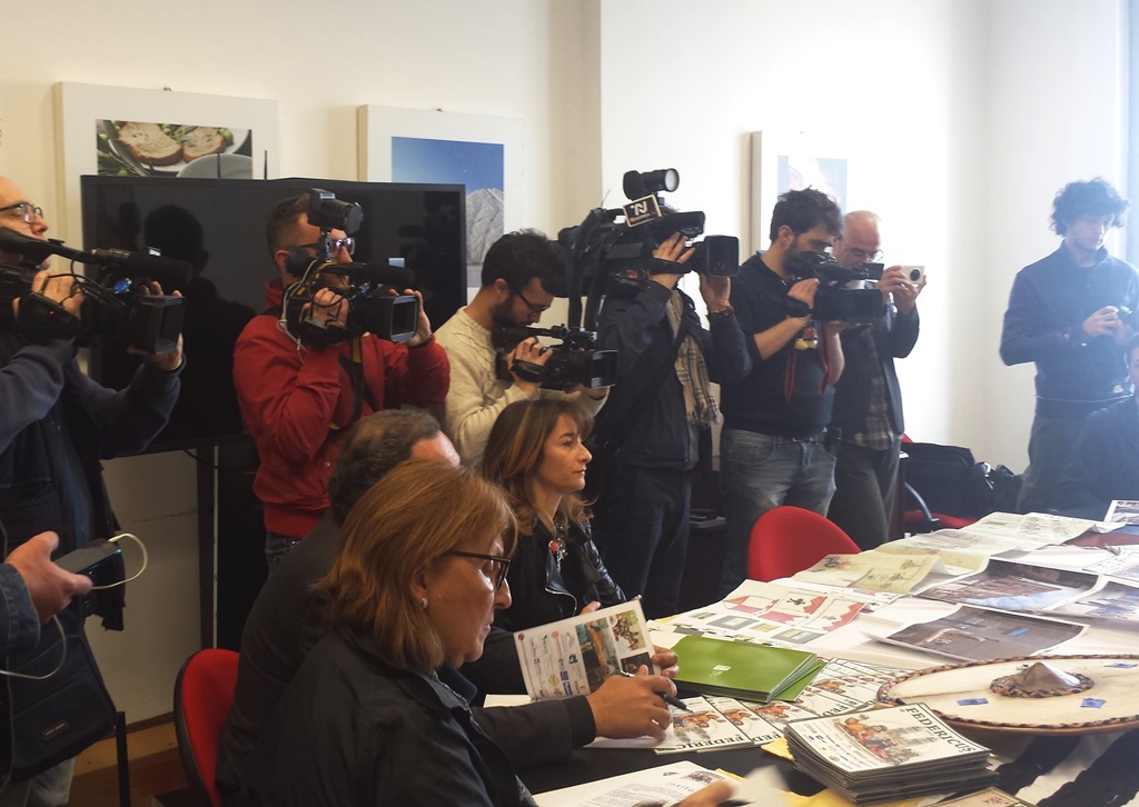 Presentazione Federicus 2015<br>Assessorato Risorse agroalimentari Regione Puglia Bari aprile 2015